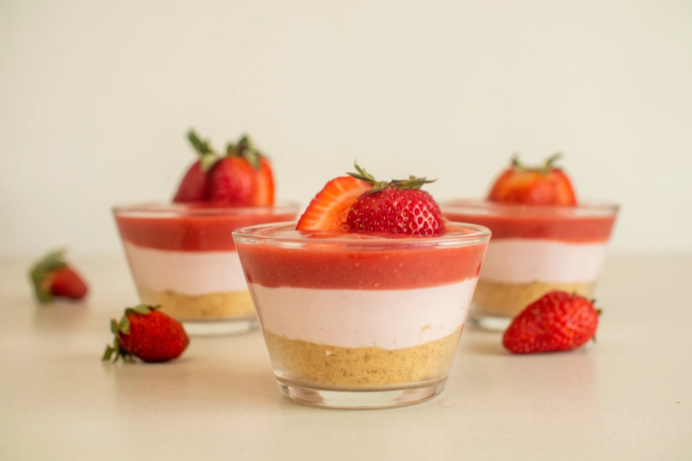 Strawberry Cheesecake - 252 Calories